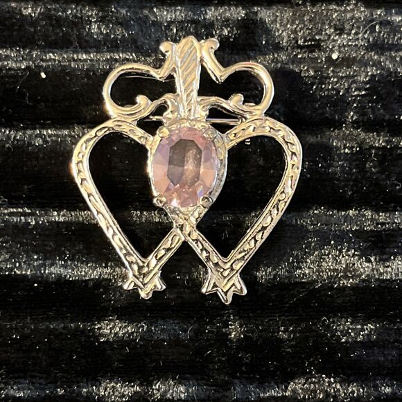Vintage Double Heart Scottish Luckenbooth Brooch Pink Gem Stone Prong Set - Picture 1 of 4